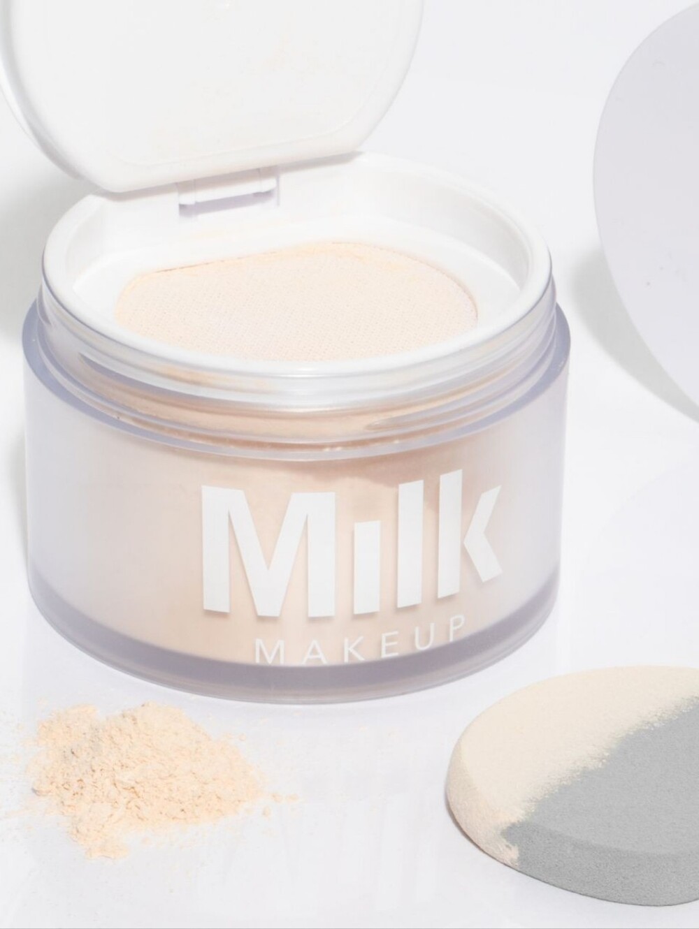 Milk Makeup Blur + Set Matte Loose Setting Powder – Translucent Light